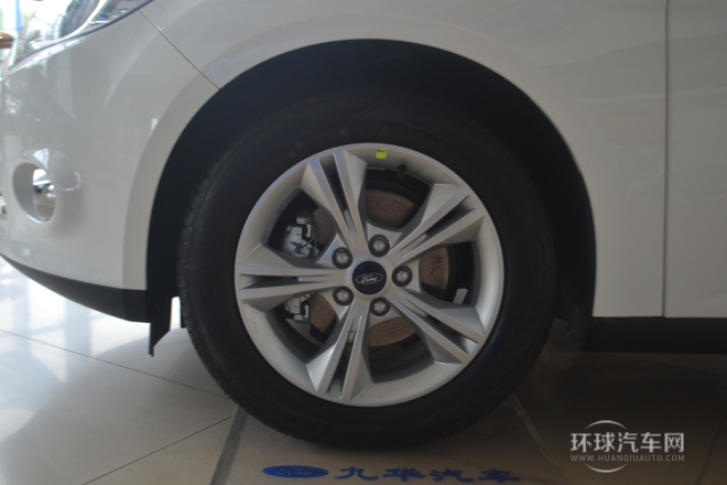 2012款 三廂 1.6L AT風(fēng)尚型