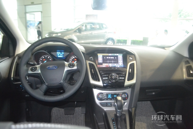 2012款 三廂 1.6L AT風尚型