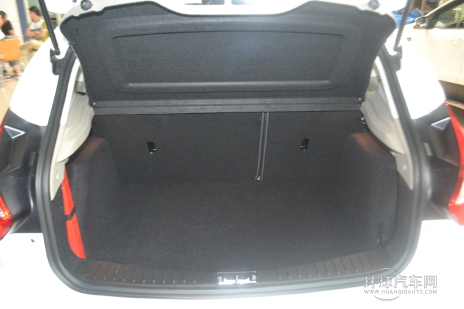 2012款 兩廂 1.6L AT風尚型