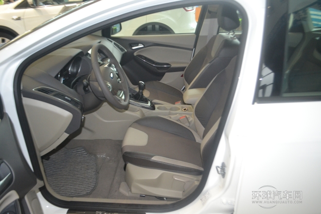 2012款 兩廂 1.6L AT風尚型