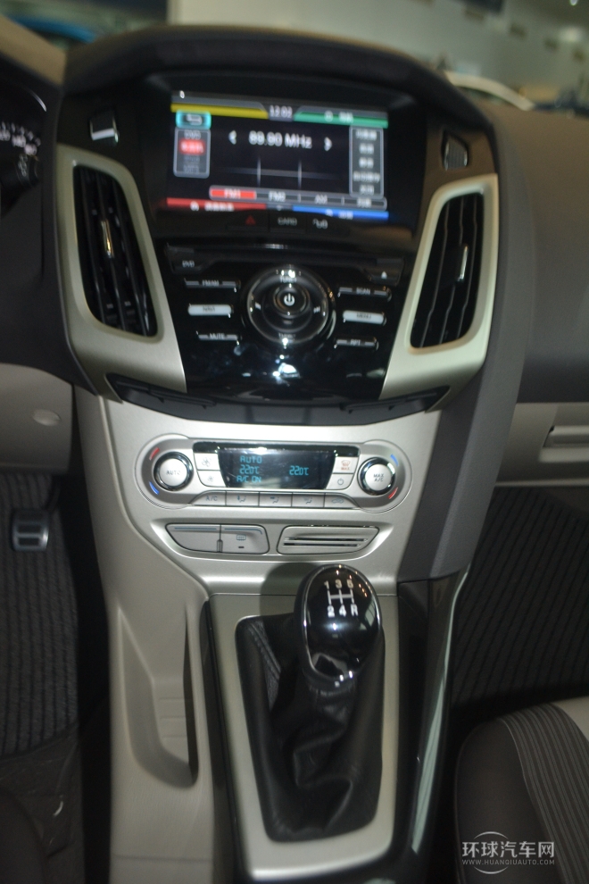 2012款 兩廂 1.6L AT風(fēng)尚型