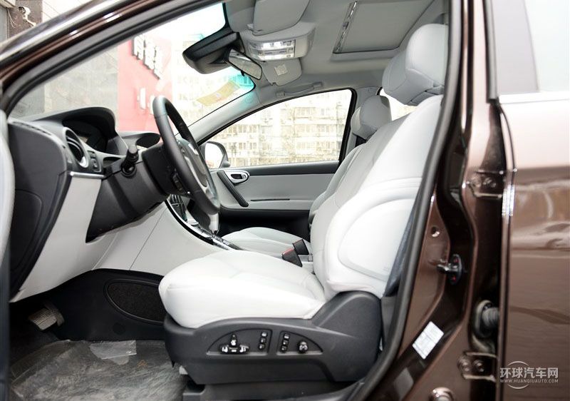 2014款 2.2T 四驅旗艦型