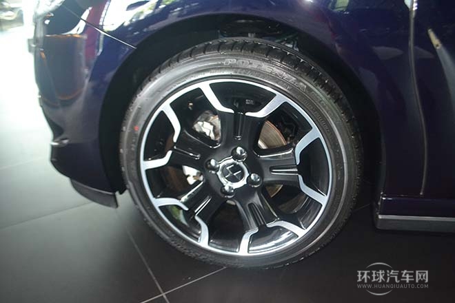 2013款1.6L時尚敞篷版