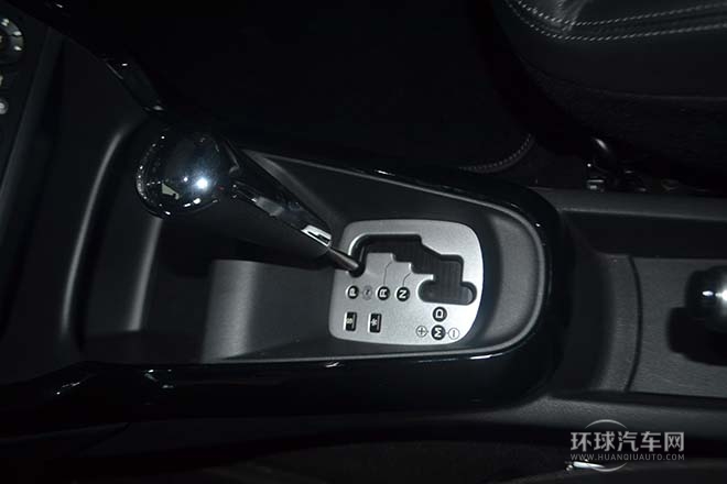 2013款1.6L時尚敞篷版