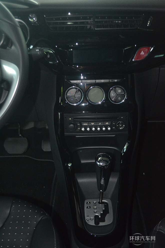 2013款1.6L時(shí)尚敞篷版