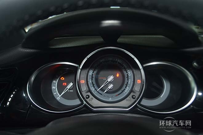 2013款1.6L時(shí)尚敞篷版