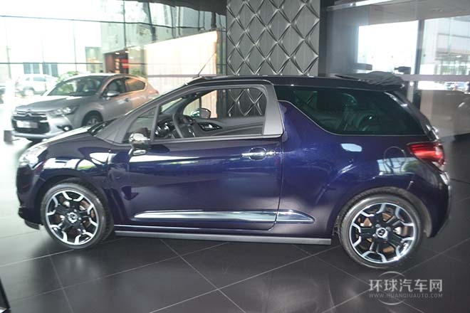 2013款1.6L時尚敞篷版