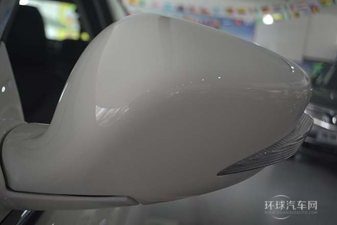 2013款 1.8T 自動(dòng)豪華版