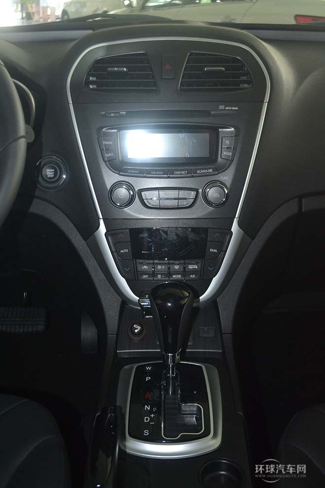 2012款 2.0L 自動兩驅周年紀念版