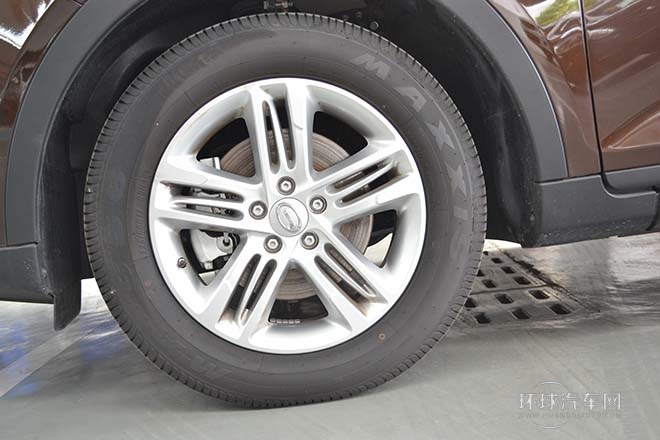 2013款 1.8T 自動兩驅(qū)豪華版