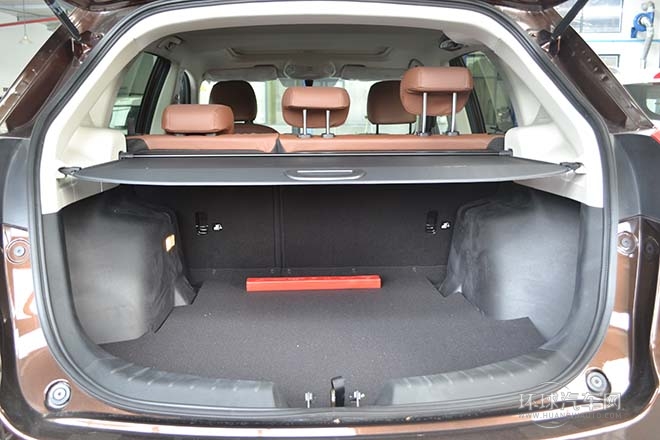 2013款 1.8T 自動兩驅豪華版