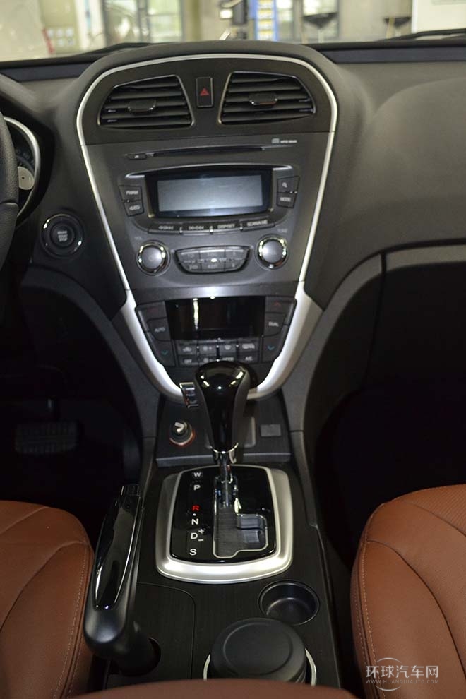 2013款 1.8T 自動(dòng)兩驅(qū)豪華版