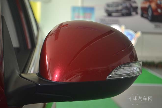 2013款 1.8T 自動(dòng)兩驅(qū)精英版