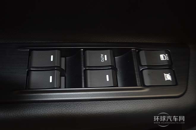 2014款 2.0L 自動兩驅周年增值版