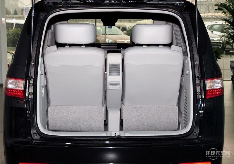 2013款 2.2T 行政版