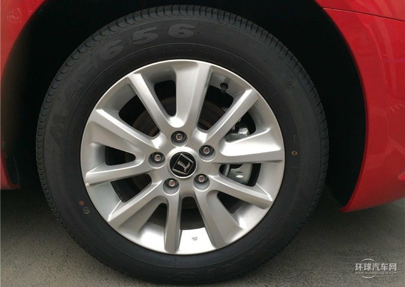 2014款 榮耀導(dǎo)航版 1.8T 自動豪華型