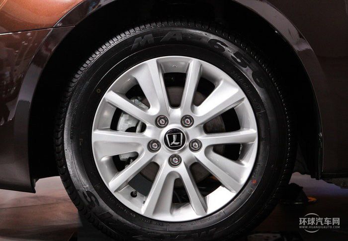 2014款 榮耀導(dǎo)航版 1.8T 手動經(jīng)典型