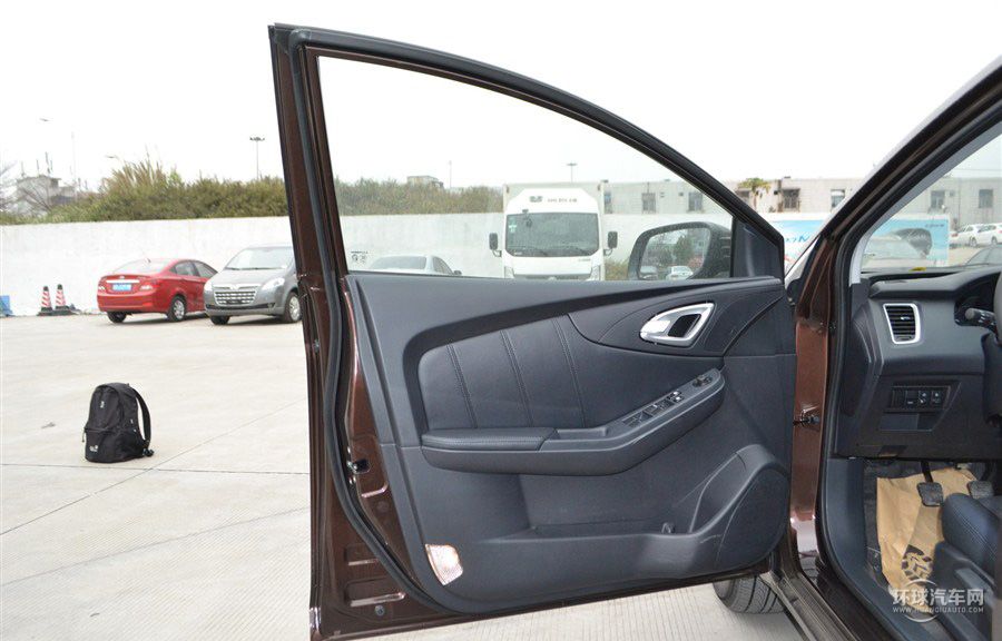 2014款 榮耀導(dǎo)航版 1.8T 手動(dòng)精致型