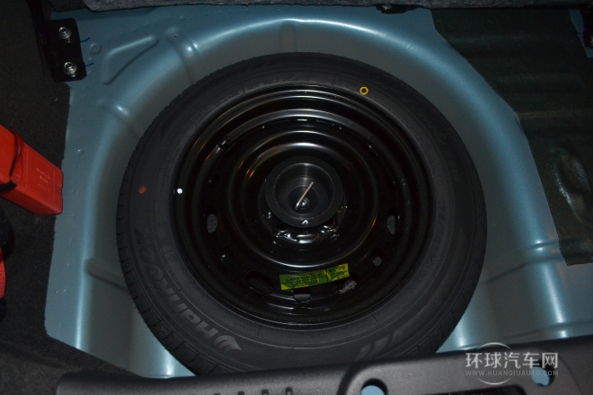 2013款 兩廂 1.5L 自動時尚型