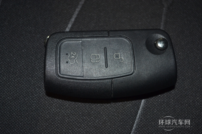 2013款 兩廂 1.5L 自動時尚型