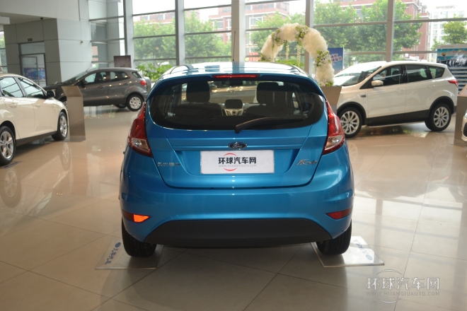 2013款 兩廂 1.5L 自動時尚型