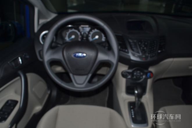 2013款 三廂 1.5L 自動(dòng)品尚型