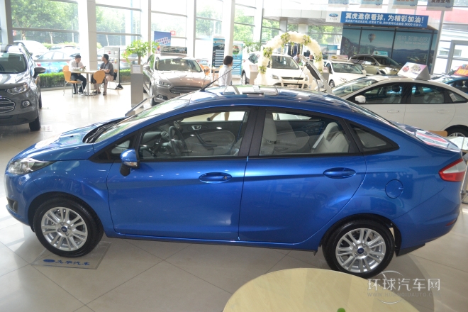 2013款 三廂 1.5L 自動品尚型