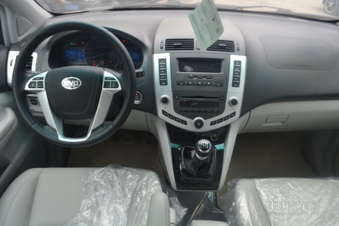 2014款 1.5TI 手動豪華型