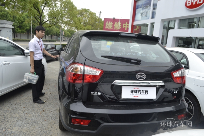 2014款 1.5TI 手動(dòng)豪華型