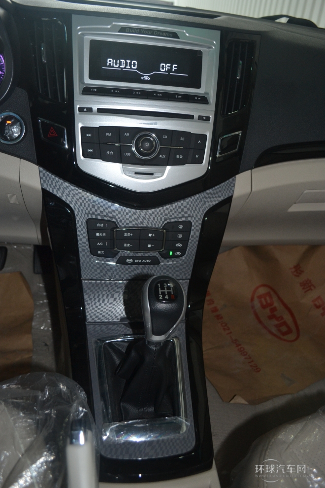 2014款 1.5L 手動舒適型