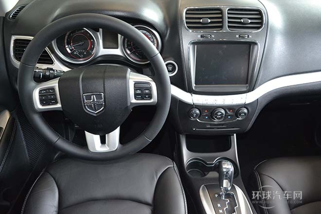 2013款 2.4L 兩驅(qū)尊尚版