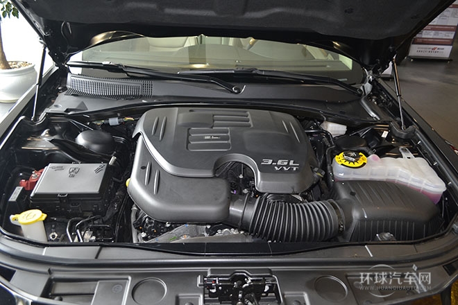2013款 3.6L 尊適版