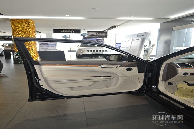 2013款 3.6L 尊適版