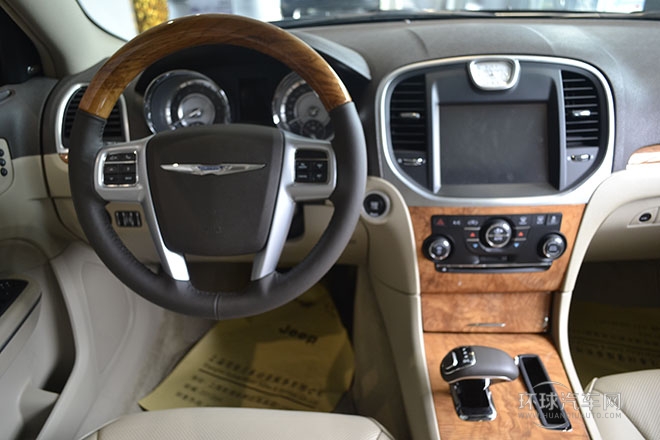 2013款 3.6L 尊適版