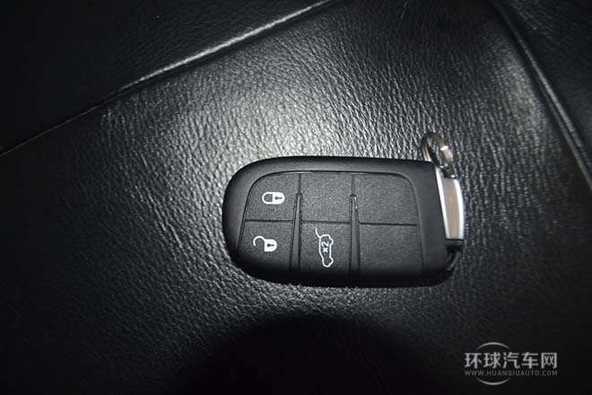 2014款 3.6L 精英導(dǎo)航版