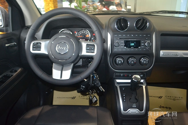 2014款 改款 2.4L 四驅舒適版