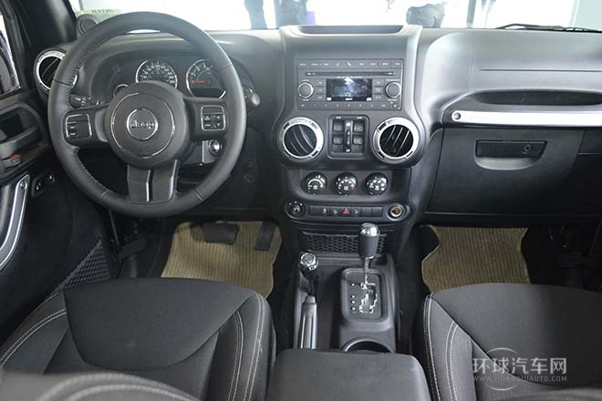 2014款 3.0L 四門版 Sahara