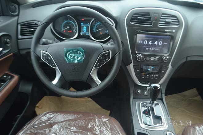 2013款 1.8T 自動四驅(qū)至尊版