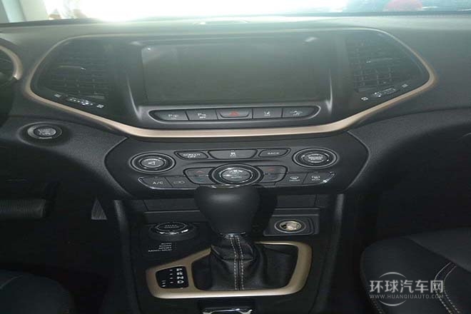 2014款 2.4L 豪華版