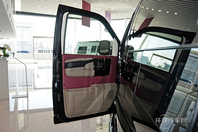 2014款 5.3L 四驅(qū)領(lǐng)袖版