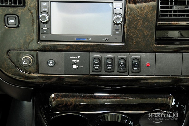 2014款 6.0L 長軸領袖版