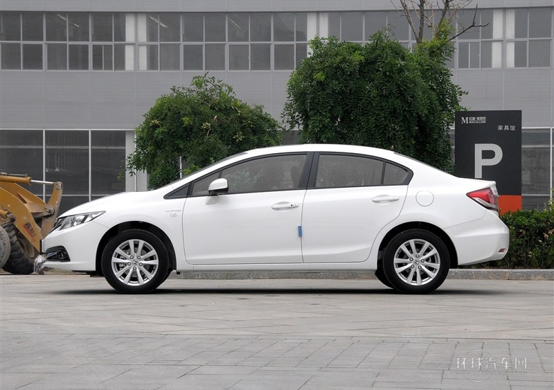 2014款 1.8L 自動舒適版