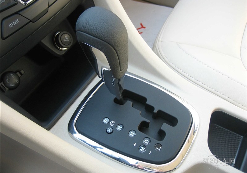 2013款 1.6L DVVT CVT致享版