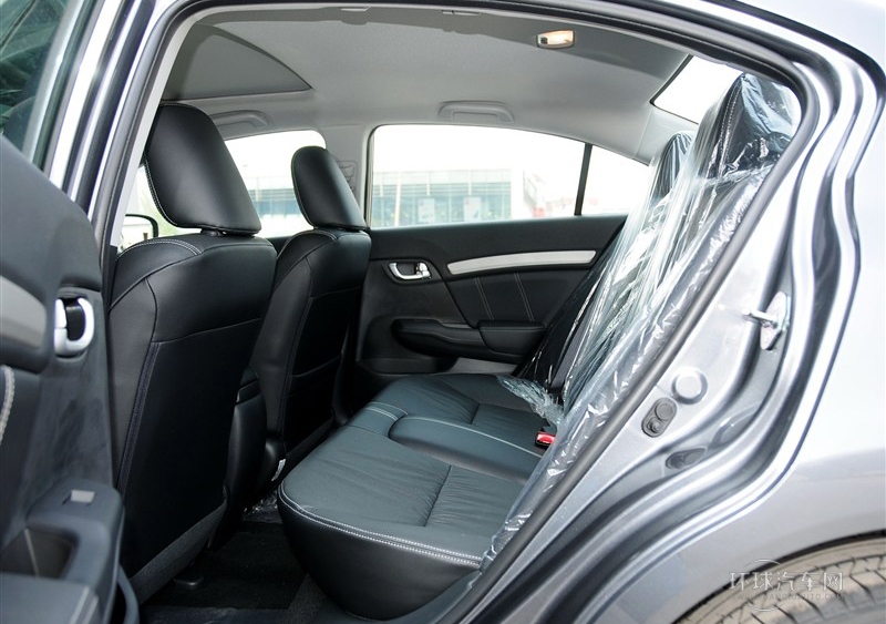 2013款 十周年紀念 1.8L 自動豪華版