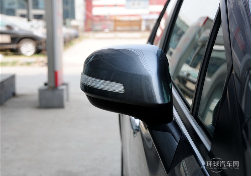 2013款 十周年紀念 1.8L 自動豪華版