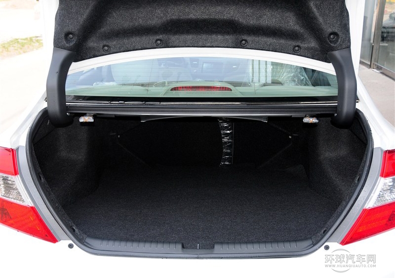 2013款 十周年紀(jì)念 1.8L 自動(dòng)舒適版