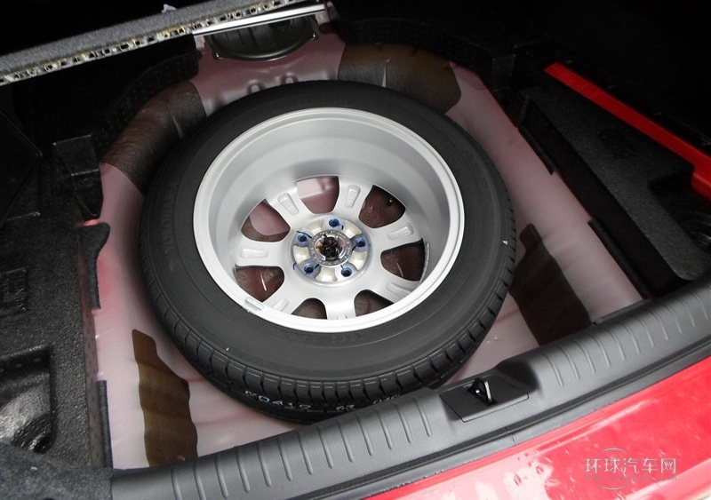 2013款 十周年紀(jì)念 1.8L 手動(dòng)舒適版