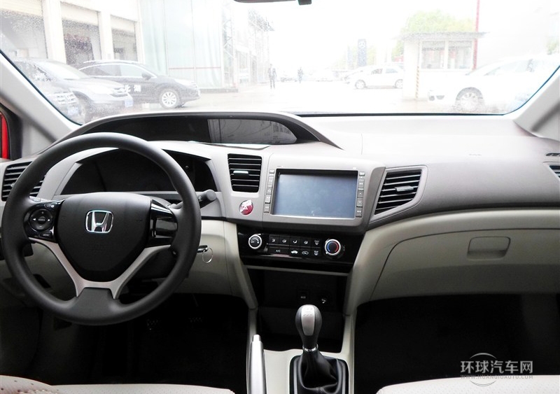 2013款 十周年紀念 1.8L 手動舒適版