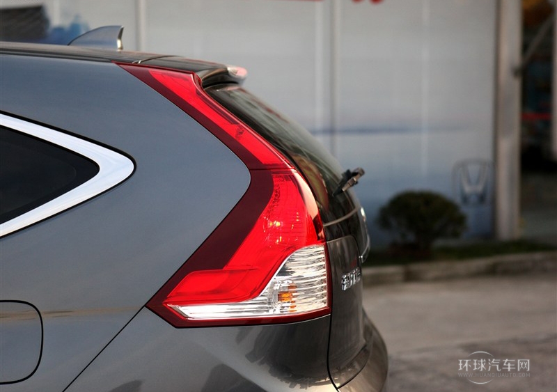 2012款 2.0L 四驅經典版