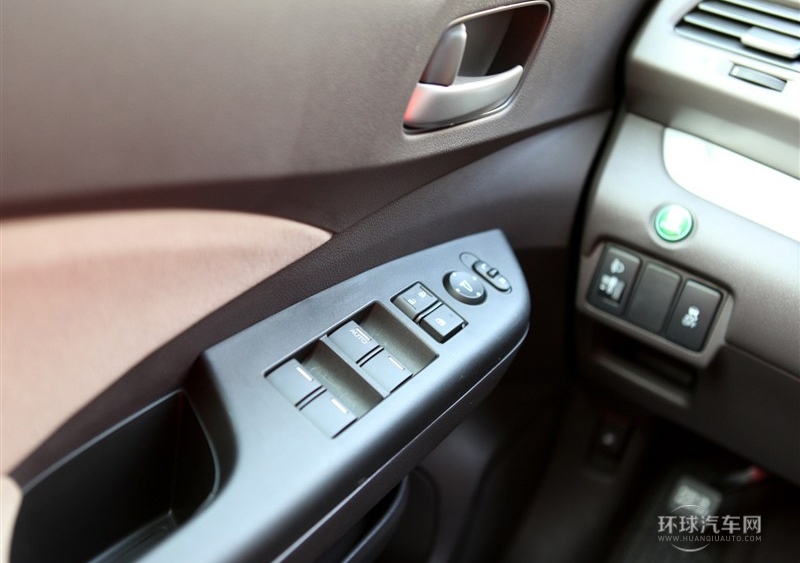 2012款 2.0L 四驅(qū)經(jīng)典版